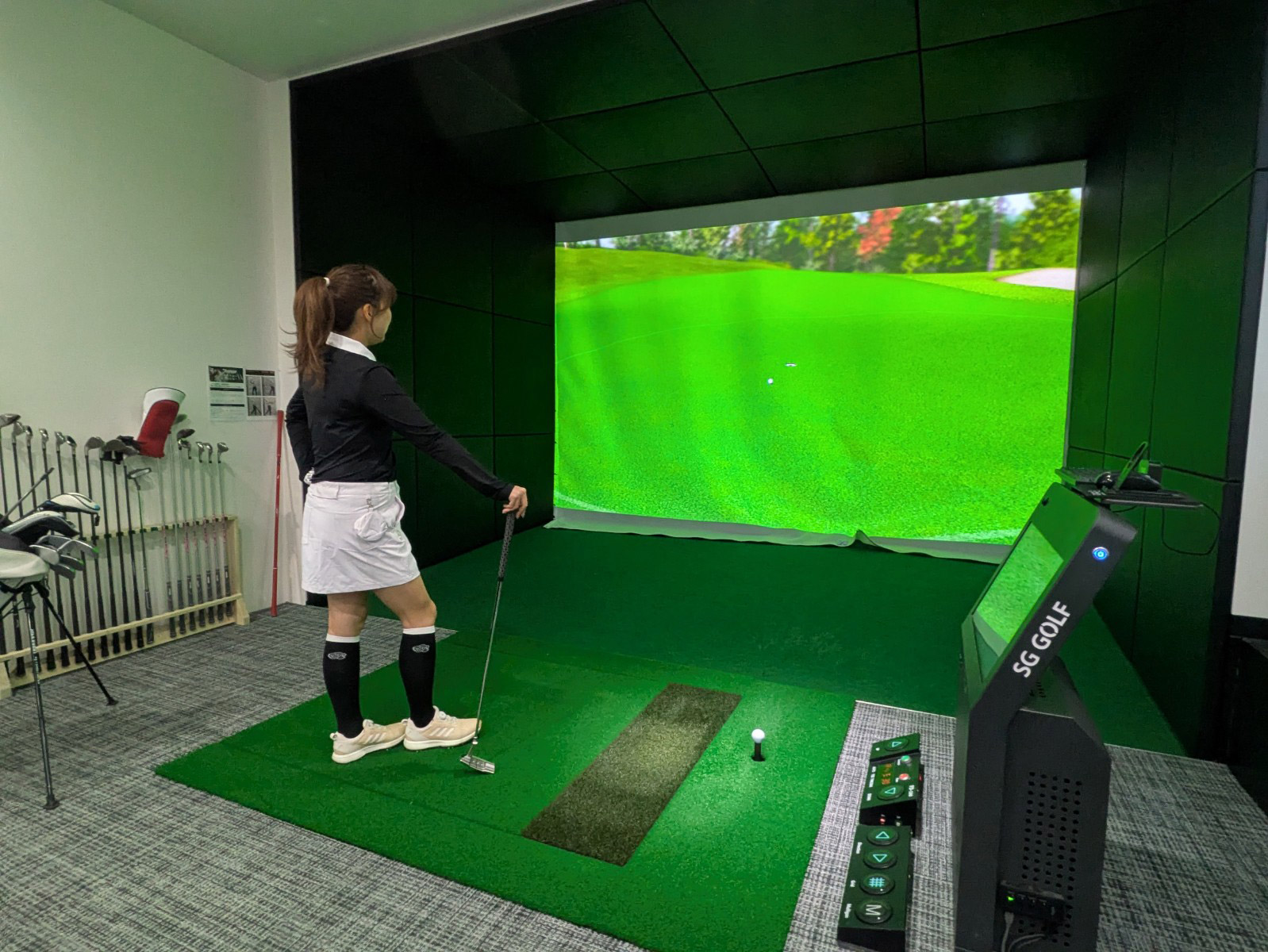 岐阜 シミュレーションゴルフ 部屋